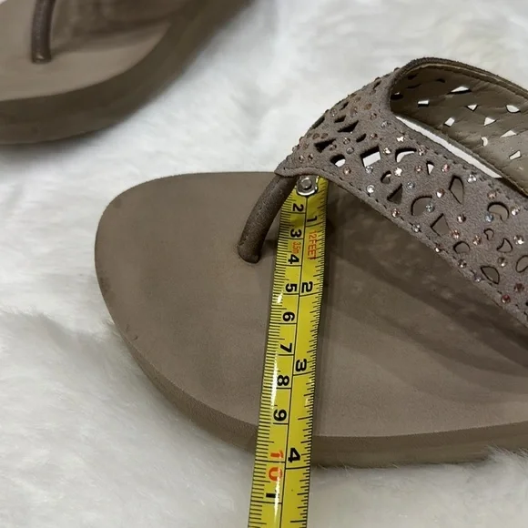 Yellow Box tan wedges size 8 - Picture 5 of 13